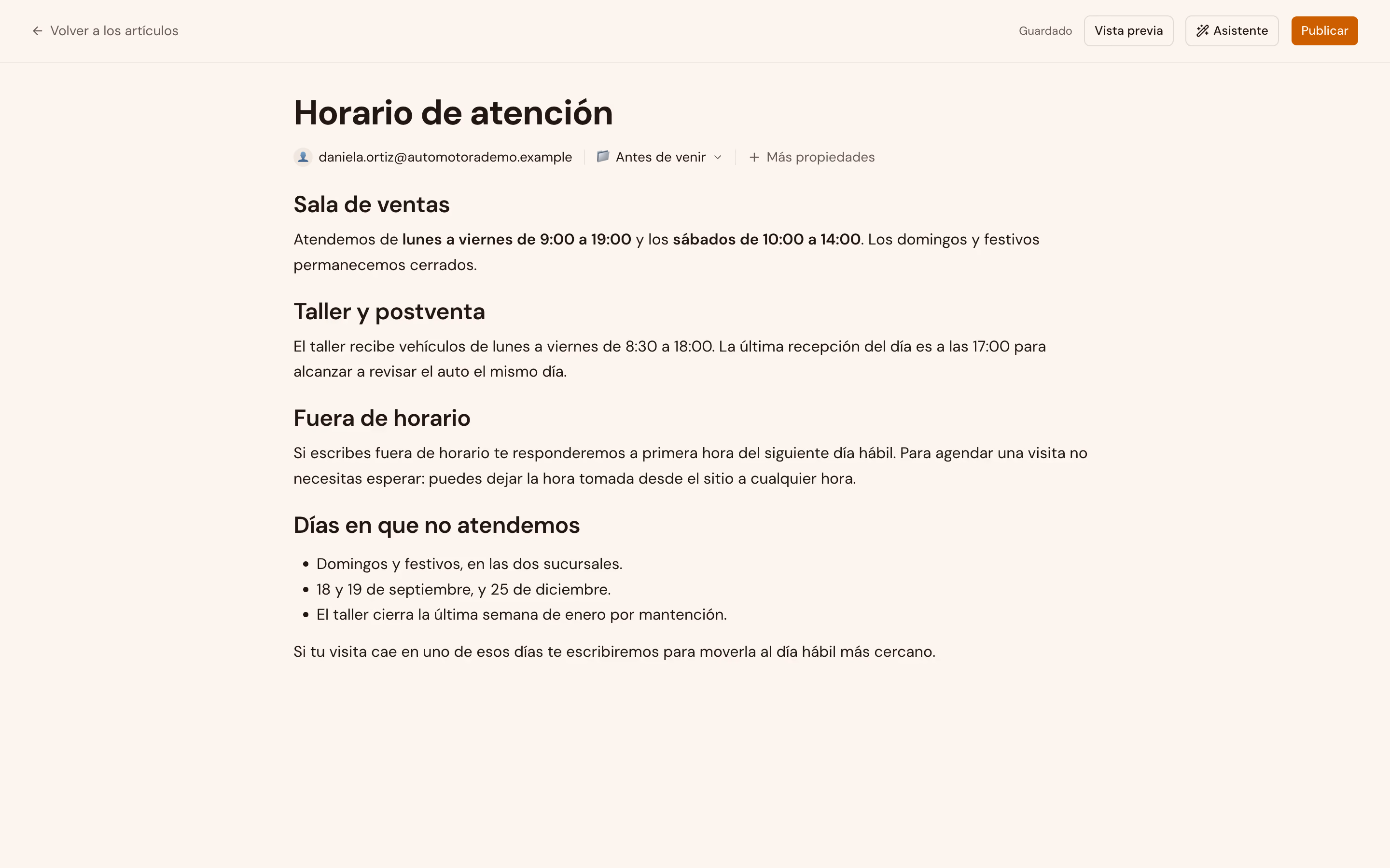 El editor de artículos del centro de ayuda de Vitrina, con un artículo terminado y el botón Publicar arriba a la derecha